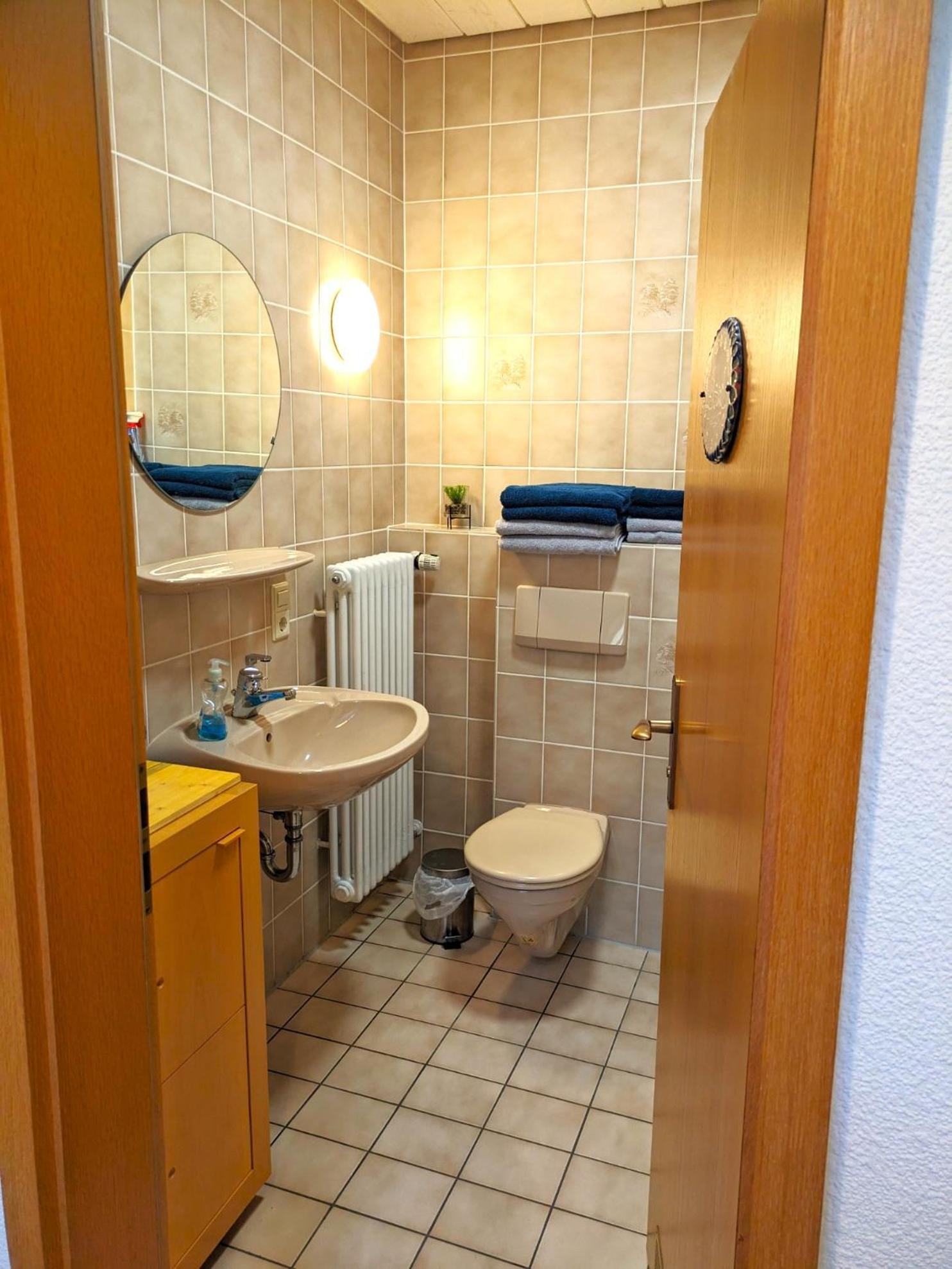 4 Zimmer Geraeumige Und Ruhig Gelegene Ferien- Und Monteurwohnung Nur Fuer Sie Allein Aujvari Vermietungen Spiegelberg 外观 照片
