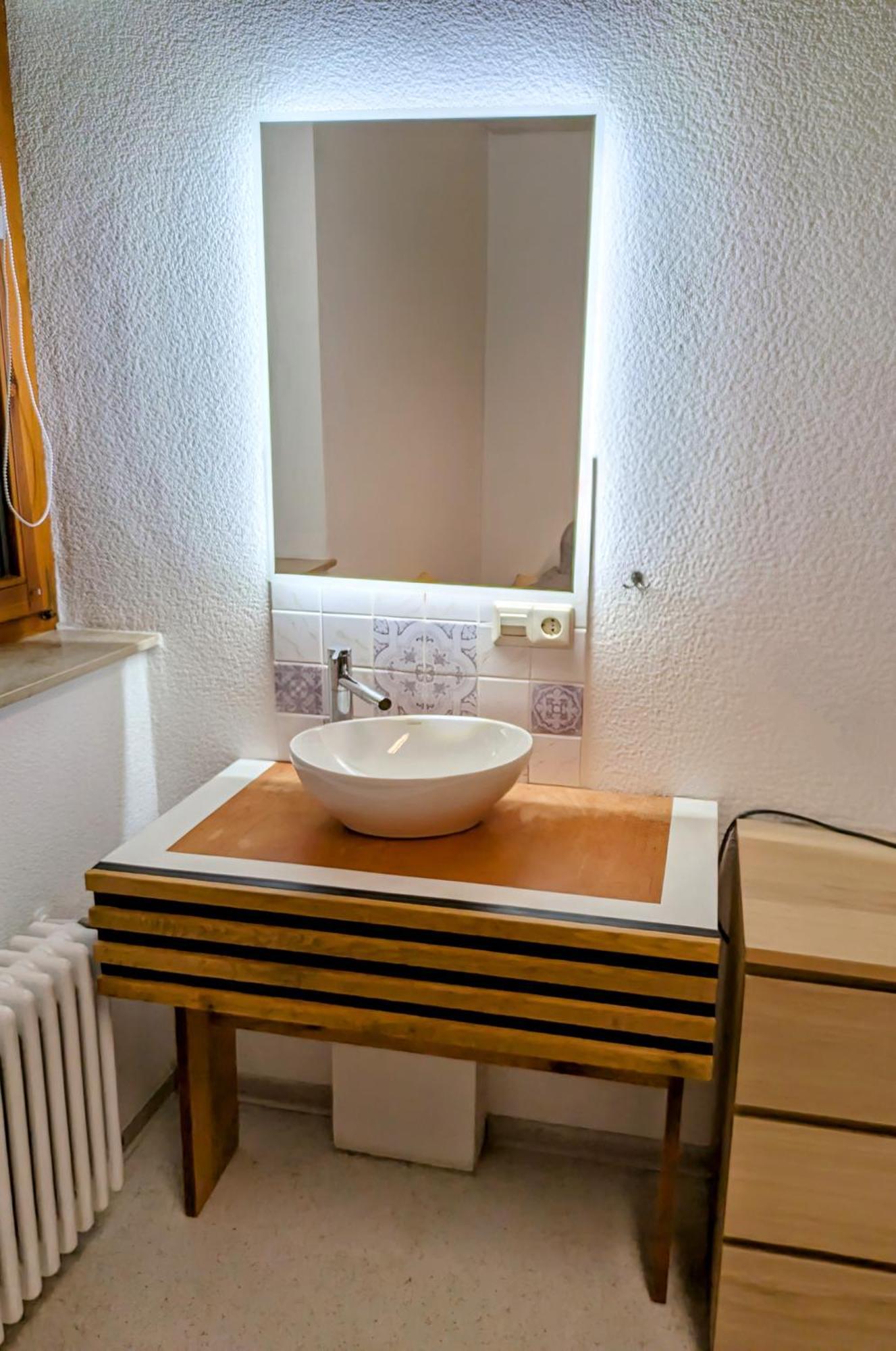 4 Zimmer Geraeumige Und Ruhig Gelegene Ferien- Und Monteurwohnung Nur Fuer Sie Allein Aujvari Vermietungen Spiegelberg 外观 照片